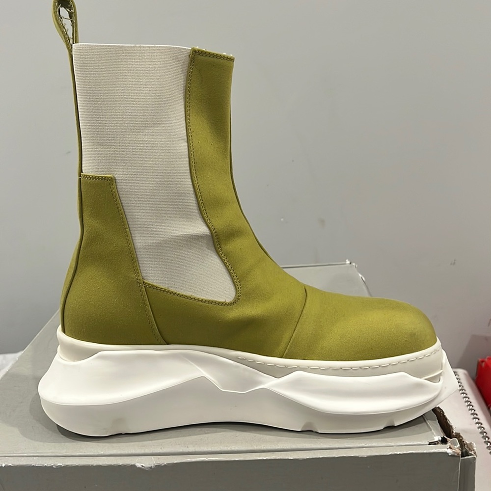 COPY - Rick Owen sneakers worn twice . Cloth material. Light green